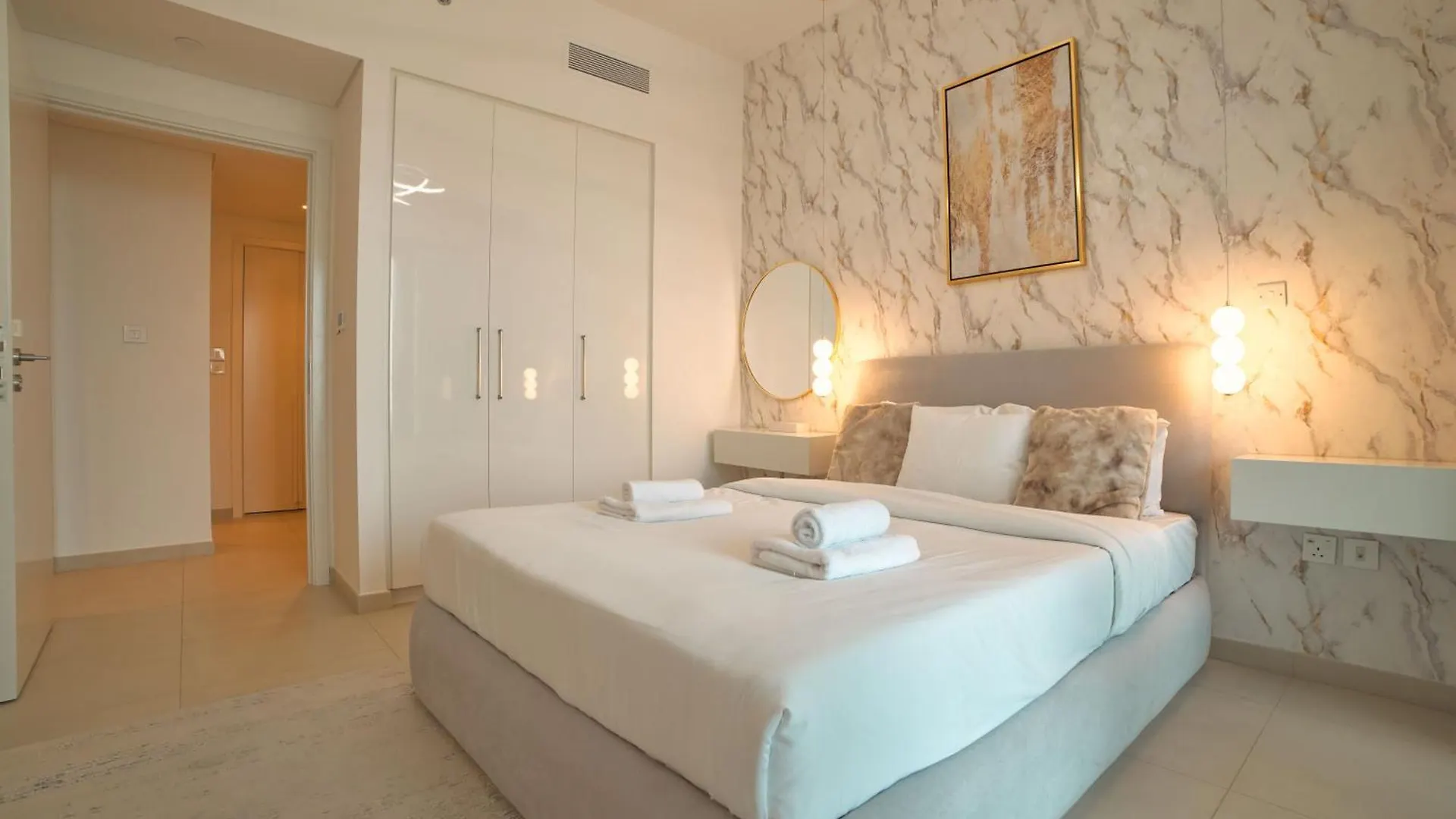 Burj Khalifa View Lux 3 Bedroom By Tanami Holiday Homes Dubaj 0*,  Egyesült Arab Emírségek