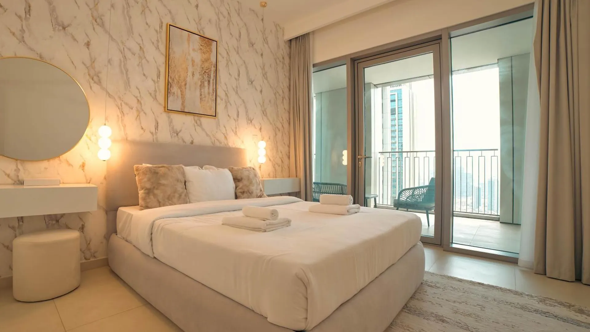 Apartman Burj Khalifa View Lux 3 Bedroom By Tanami Holiday Homes Dubaj
