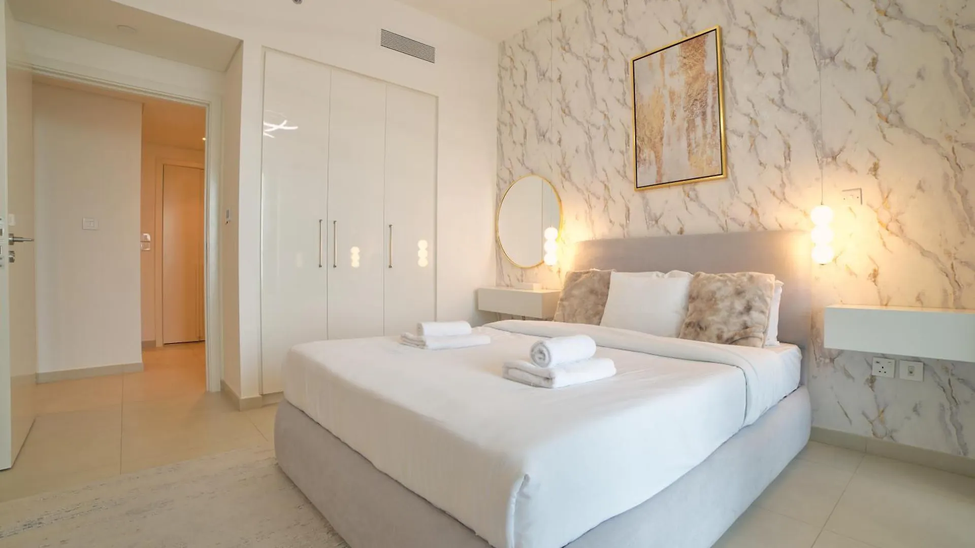 Burj Khalifa View Lux 3 Bedroom By Tanami Holiday Homes ドバイ